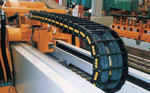 淺析拖鏈電纜的運(yùn)用和安裝